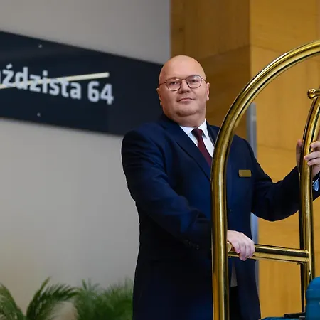 W Sky Tower Lägenhet Wrocław