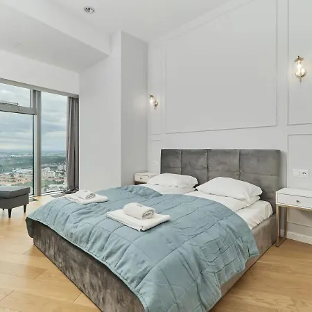 Lägenhet W Sky Tower Wrocław