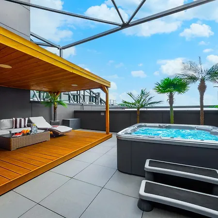 W Sky Tower شقة